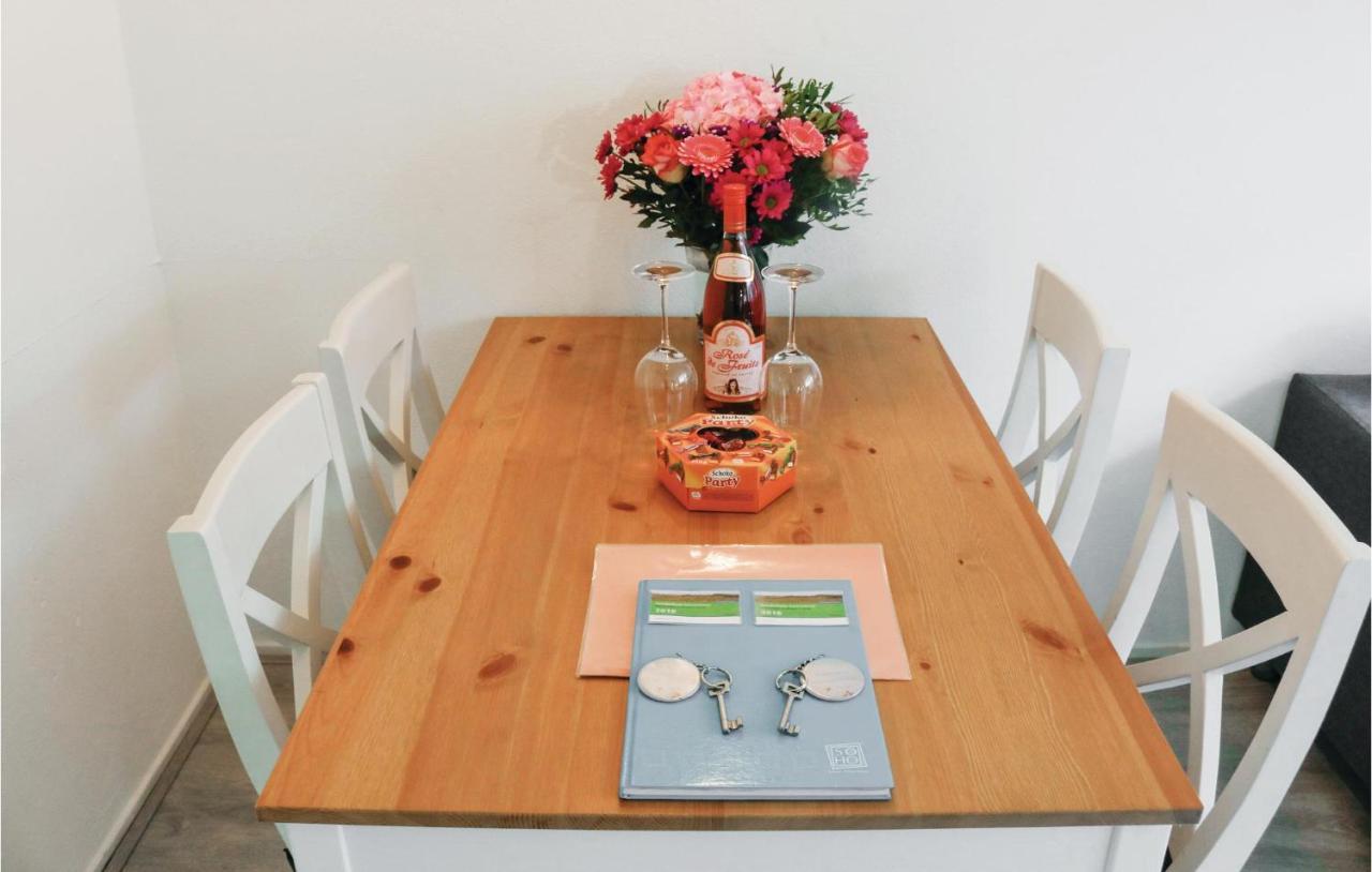 2 Bedroom Pet Friendly Home In Egmond Aan Zee Exteriör bild